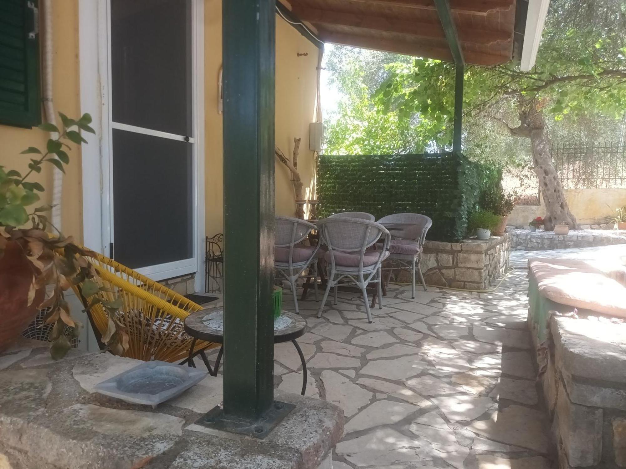 Casa Nonna Traditional Holiday home Ozias
